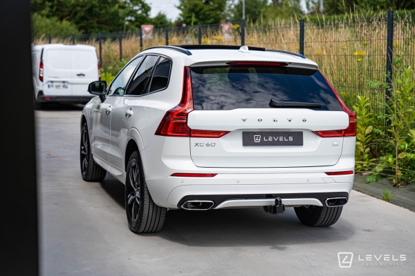  Volvo XC60 T8 RECHARGE AWD 390 CH R-DESIGN GEARTRONIC 8