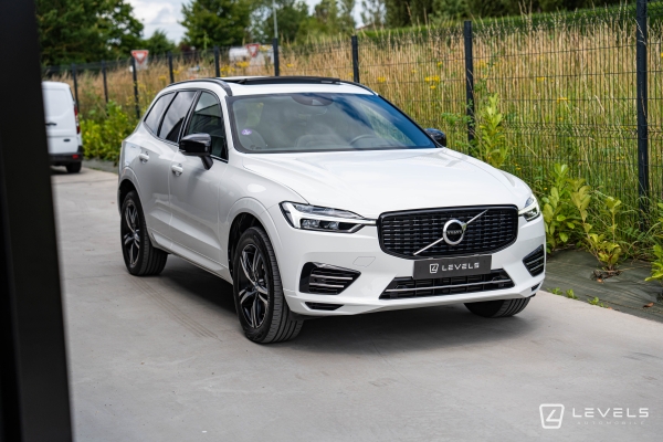  Volvo XC60 T8 RECHARGE AWD 390 CH R-DESIGN GEARTRONIC 8