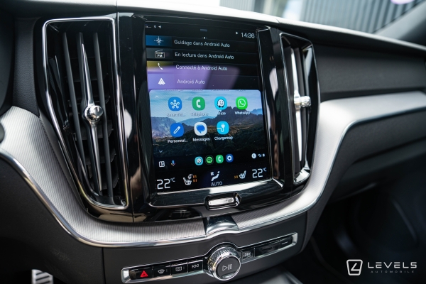  Volvo XC60 T8 RECHARGE AWD 390 CH R-DESIGN GEARTRONIC 8