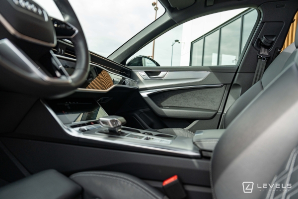 Audi A6 Avant 55 TFSIe QUATTRO 367ch COMPETITION S TRONIC