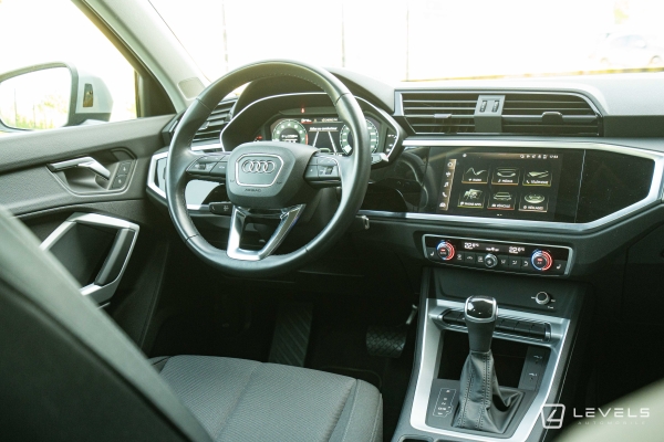 Audi Q3 35 TFSI 150 CH DESIGN S TRONIC 7