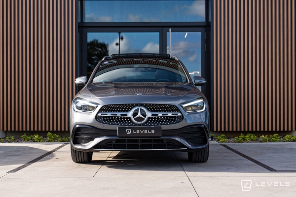 Mercedes GLA 250E AMG LINE 8G-DCT