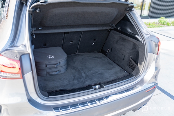 Mercedes GLA 250E AMG LINE 8G-DCT