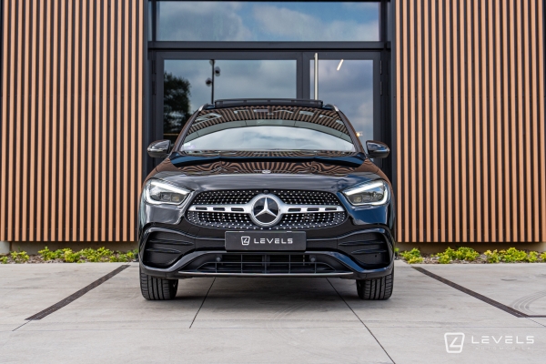 Mercedes GLA 250E AMG LINE 8G-DCT