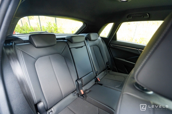 Audi Q3 45 TFSIe 245CH S-Line S TRONIC 6