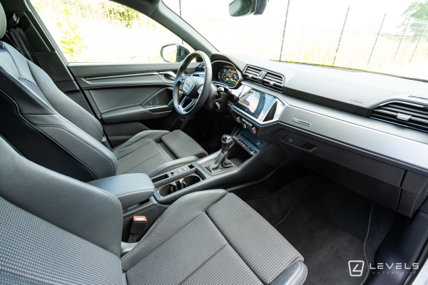Audi Q3 45 TFSIe 245CH S-Line S TRONIC 6