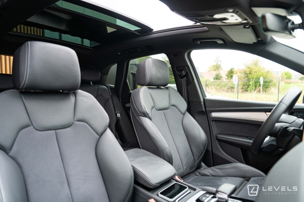 Audi Q5 55 TFSIe 367 CH QUATTRO S LINE S-TRONIC 