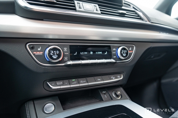 Audi Q5 55 TFSIe 367 CH QUATTRO S LINE S-TRONIC 