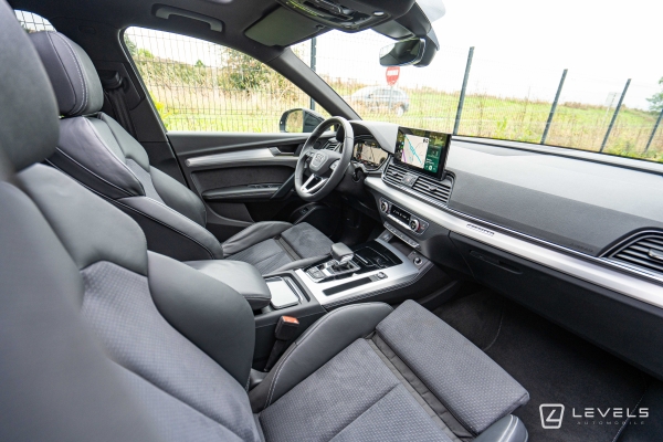 Audi Q5 55 TFSIe 367 CH QUATTRO S LINE S-TRONIC 