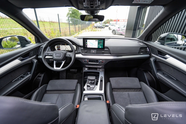 Audi Q5 55 TFSIe 367 CH QUATTRO S LINE S-TRONIC 