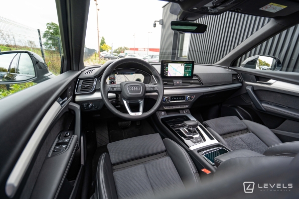Audi Q5 55 TFSIe 367 CH QUATTRO S LINE S-TRONIC 