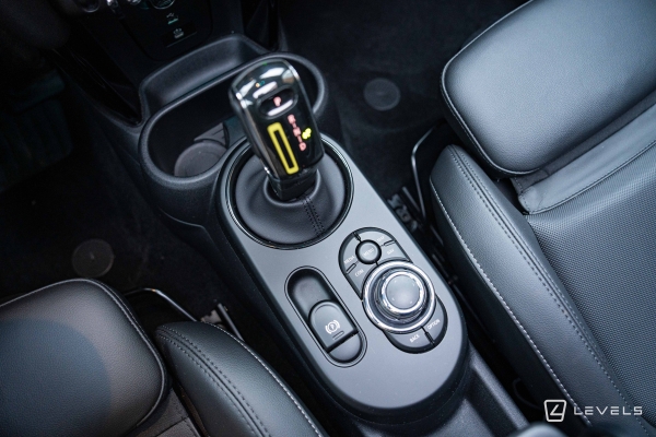 MINI COOPER ELECTRIC SE CAMDEN 184 CH BVA