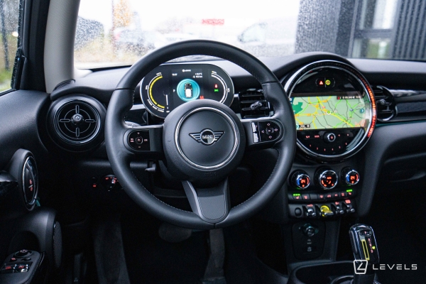 MINI COOPER ELECTRIC SE CAMDEN 184 CH BVA