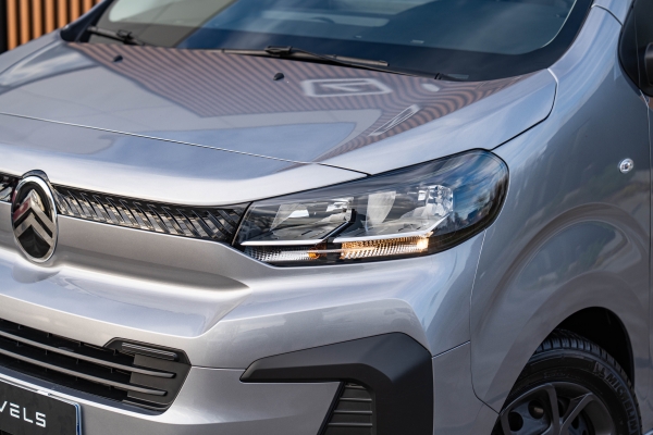 Utilitaire Citröen Jumpy M 2.0L 145ch EAT8  