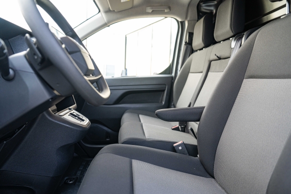 Utilitaire Citröen Jumpy M 2.0L 145ch EAT8  