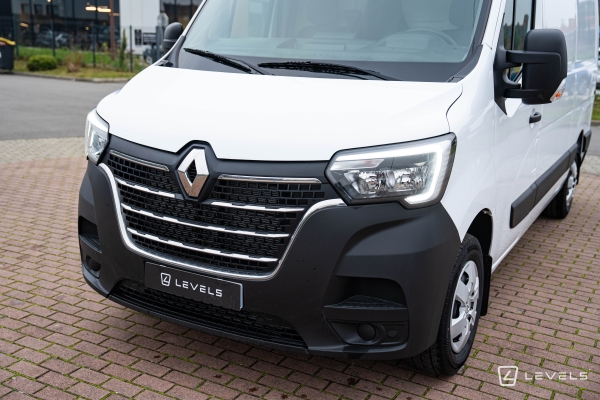 Utilitaire RENAULT FOURGON MASTER 3 GRAND CONFORT L2H2 DCI 150