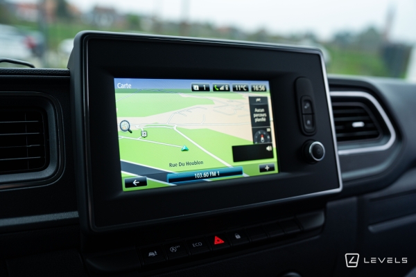 Utilitaire RENAULT FOURGON MASTER 3 GRAND CONFORT L2H2 DCI 150