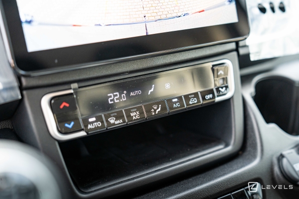 Utilitaire NOUVEAU PEUGEOT BOXER 2.2 BLUEHDI 140 L3H2