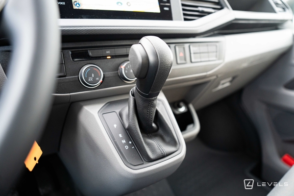 Utilitaire VOLKSWAGEN TRANSPORTER FOURGON T6 2.0 TDI 150 DSG