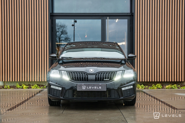Skoda Octavia RS 230 Ch BVM6