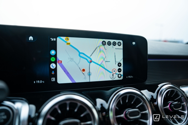 Mercedes GLB 200 163 ch Progressive Line 7 places 7G-DCT