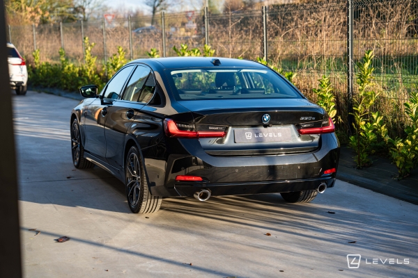 BMW SERIE 3 330E Hybride 292 CH Business Design BVA8