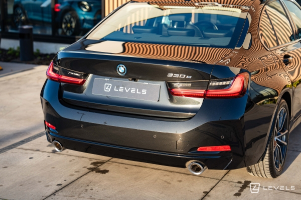 BMW SERIE 3 330E Hybride 292 CH Business Design BVA8