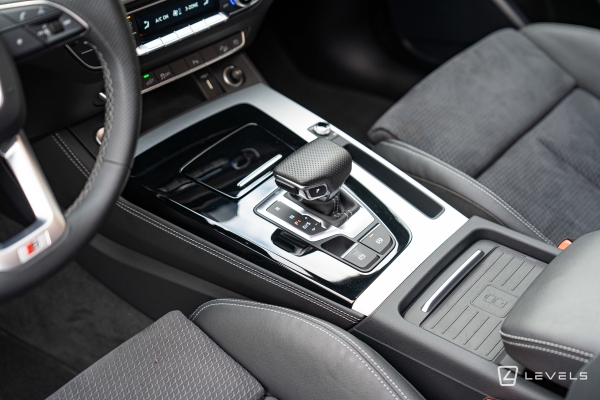 Audi Q5 55 TFSIe 367 CH QUATTRO S LINE S-TRONIC 