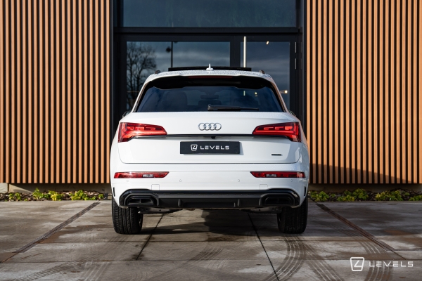 Audi Q5 55 TFSIe 367 CH QUATTRO S LINE S-TRONIC 