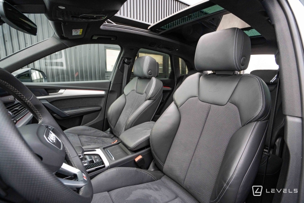 Audi Q5 55 TFSIe 367 CH QUATTRO S LINE S-TRONIC 