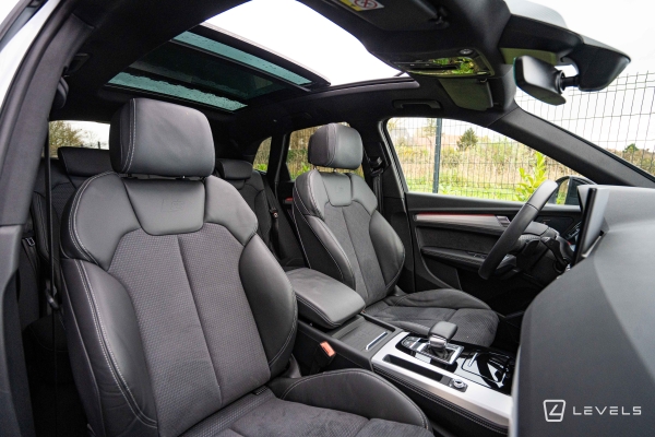 Audi Q5 55 TFSIe 367 CH QUATTRO S LINE S-TRONIC 
