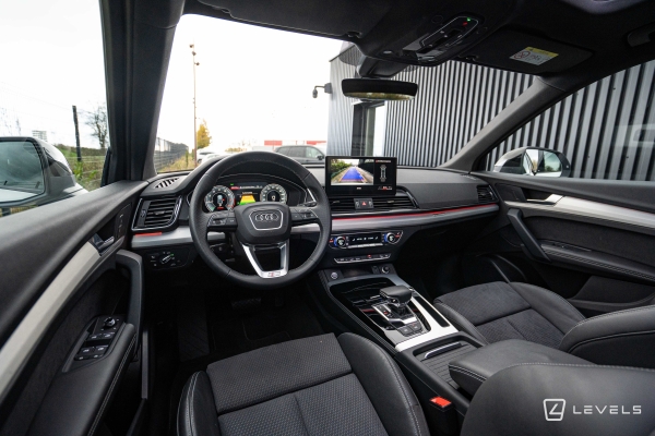 Audi Q5 55 TFSIe 367 CH QUATTRO S LINE S-TRONIC 
