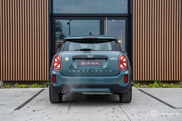 MINI COUNTRYMAN COOPER SE 125+95 Ch ALL4 Business Design BVA