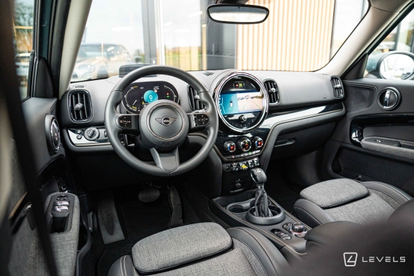 MINI COUNTRYMAN COOPER SE 125+95 Ch ALL4 Business Design BVA