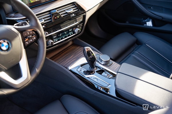 BMW Serie 530e Touring xDrive 292 Ch Luxury BVA8