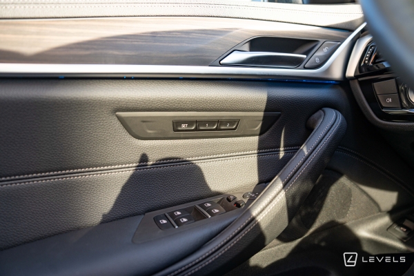 BMW Serie 530e Touring xDrive 292 Ch Luxury BVA8