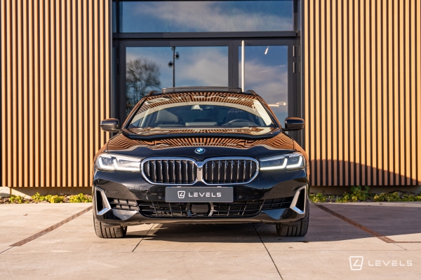 BMW Serie 530e Touring xDrive 292 Ch Luxury BVA8