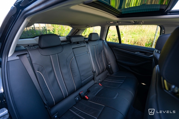 BMW Serie 530e Touring xDrive 292 Ch Luxury BVA8