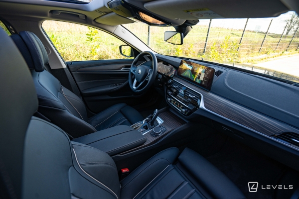 BMW Serie 530e Touring xDrive 292 Ch Luxury BVA8