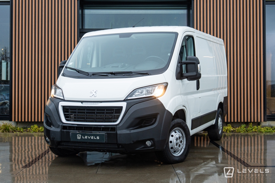 Peugeot Boxer Fg II 330 L1H1 2.0 BlueHDi 160 S&S Premium Pack