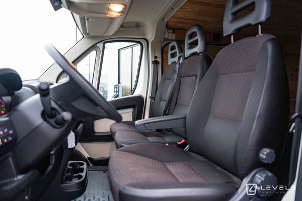 Utilitaire Peugeot Boxer Fg II 330 L1H1 2.0 BlueHDi 160 S&S Premium Pack