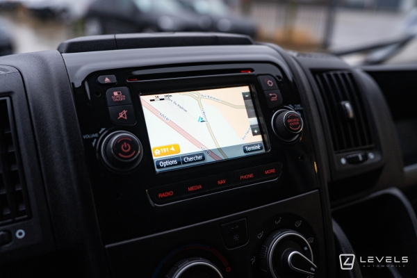 Utilitaire Peugeot Boxer Fg II 330 L1H1 2.0 BlueHDi 160 S&S Premium Pack