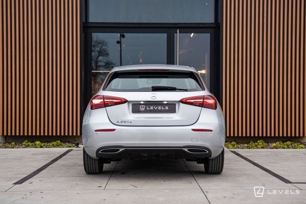 Mercedes Classe A 250E Progressive Line 8G-DCT