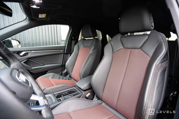 Audi Q3 45 TFSIe 245CH S-Line S TRONIC 6