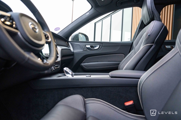  Volvo XC60 T6 253 + 145 ch Recharge Ultimate Style Chrome