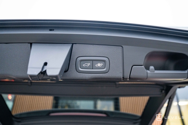  Volvo XC60 T6 253 + 145 ch Recharge Ultimate Style Chrome