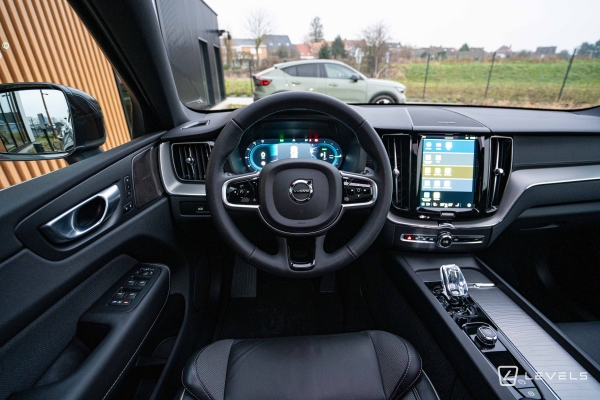  Volvo XC60 T6 253 + 145 ch Recharge Ultimate Style Chrome