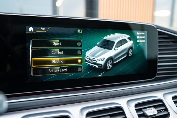 Mercedes GLE 350DE 4MATIC AMG LINE 9G-TRONIC 