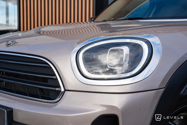 MINI COUNTRYMAN COOPER Essential 136 ch BVA7