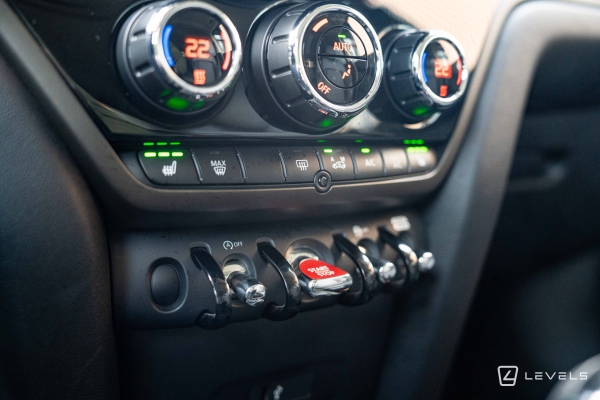 MINI COUNTRYMAN COOPER Essential 136 ch BVA7